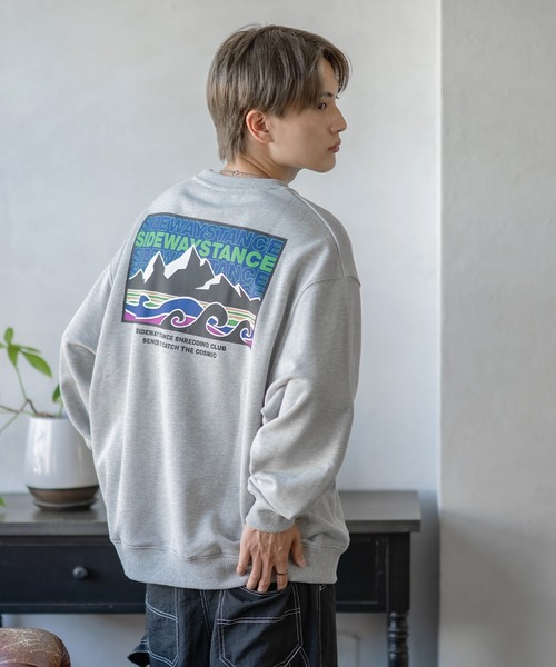 SIDEWAY STANCE（サイドウェイスタンス）の「【SIDEWAY STANCE】プリント スウェット トレーナー（スウェット・メンズ・ブラック系1/ネイビー/グレー/ネイビー系/ライトグレー系1/ブラック系2/ブラック系/ブラック/ネイビー系2/ネイビー系1/ライトグレー系2/ライトグレー系/ブラック系3/ライトグレー系3/ネイビー系3・SMALL/X-LARGE/LARGE/MEDIUM）」の21枚目の写真