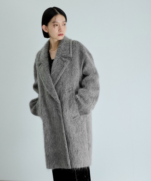 ADAM ET ROPE'（アダムエロペ）の「ウェーブシャギーミドルコート