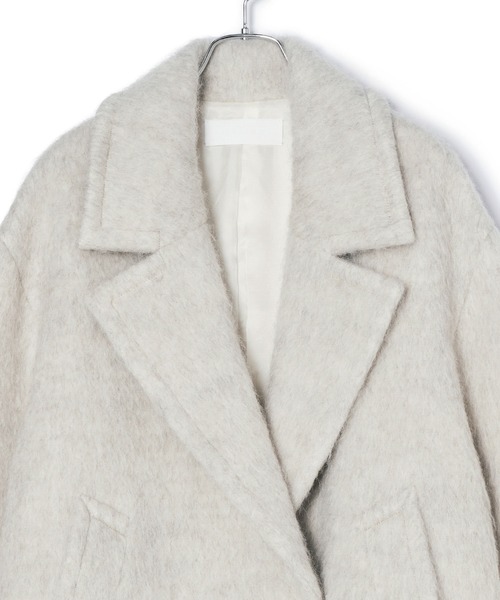 ADAM ET ROPE'（アダムエロペ）の「ウェーブシャギーミドルコート