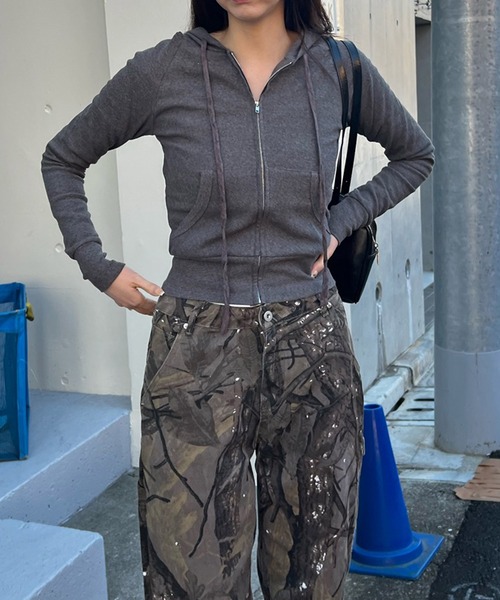 MEMECLE（メメクル）の「【 MEMECLE / メメクル 】フードジップアップ 長袖 パーカー カットソー（パーカー・レディース・ダークグレー/ライトグレー・S/M）」の11枚目の写真