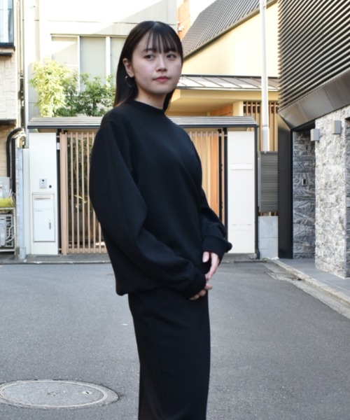 kiehtova（キエトヴァ）の「【kiehtova】VOLUME SLEEVE SWEAT/ボリューム スリーブ スウェット（スウェット・レディース・ブラウン/ブラック/グレー・FREE）」の17枚目の写真