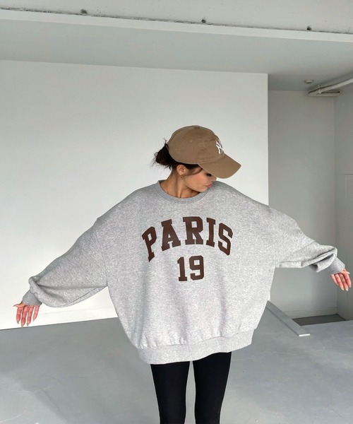 CHERI since1985(シェリ)の「PARISロゴスウェットオーバーサイズプルオーバー(スウェット・レディース・ネイビー/グレー・FREE)」の20枚目の写真