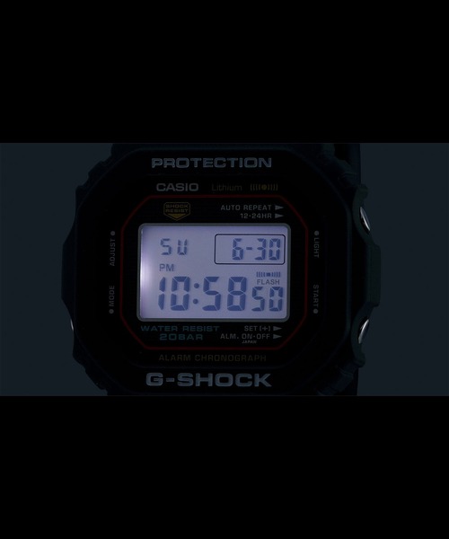 G-SHOCK(ジーショック)の「初代G-SHOCK復刻モデル / DW-5000R-1AJF(デジタル腕時計・メンズ・ブラック×レッド・FREE)」の3枚目の写真