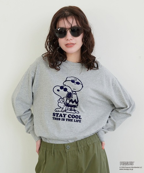 PEANUTS(ピーナッツ)の「【PEANUTS/ピーナッツ】スヌーピー/SNOOPY フロッキープリントロンT(Tシャツ/カットソー・レディース・ベージュ/ネイビー/ピンク/チャコールグレー/ブラック/ブルー/杢グレー/オフホワイト・M/L/LL/3L)」の12枚目の写真