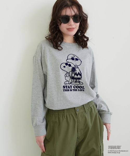 PEANUTS(ピーナッツ)の「【PEANUTS/ピーナッツ】スヌーピー/SNOOPY フロッキープリントロンT(Tシャツ/カットソー・レディース・ベージュ/ネイビー/ピンク/チャコールグレー/ブラック/ブルー/杢グレー/オフホワイト・M/L/LL/3L)」の14枚目の写真