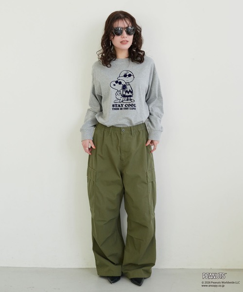 PEANUTS(ピーナッツ)の「【PEANUTS/ピーナッツ】スヌーピー/SNOOPY フロッキープリントロンT(Tシャツ/カットソー・レディース・ベージュ/ネイビー/ピンク/チャコールグレー/ブラック/ブルー/杢グレー/オフホワイト・M/L/LL/3L)」の16枚目の写真