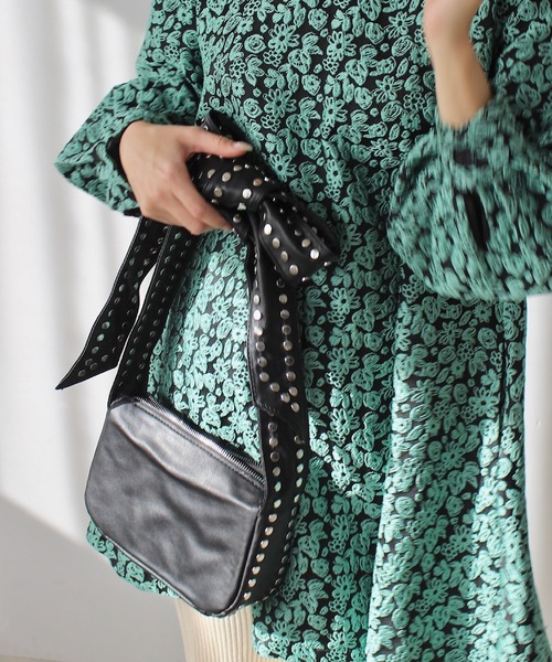 SANSeLF（サンセルフ）の「【SANSeLF】スタッズリボンショルダーバッグ sana24a018（ショルダーバッグ・レディース・ブラック・FREE）」の10枚目の写真