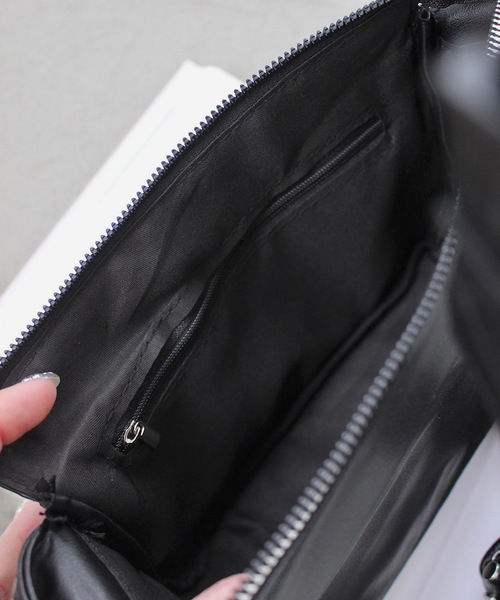 SANSeLF（サンセルフ）の「【SANSeLF】スタッズリボンショルダーバッグ sana24a018（ショルダーバッグ・レディース・ブラック・FREE）」の4枚目の写真