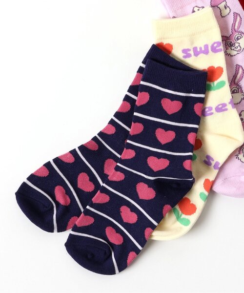 BREEZE（ブリーズ）の「GIRLSバリエーション総柄ソックス（ソックス/靴下・キッズ・ネイビー/レッド/ピンク/クリーム・15 /18/21）」の2枚目の写真