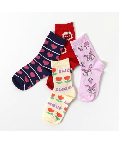 BREEZE（ブリーズ）の「GIRLSバリエーション総柄ソックス（ソックス/靴下・キッズ・ネイビー/レッド/ピンク/クリーム・15 /18/21）」の13枚目の写真