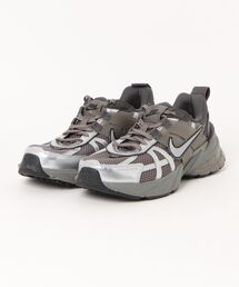 NIKE ナイキ V2K RUN V2K ラン MHQ1678 200CVSTON/M SIL