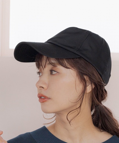 mysty woman(ミスティウーマン)の「サテンキャップ 288550(キャップ・レディース・ベージュ/ブラック/チャコールグレー・FREE)」の2枚目の写真