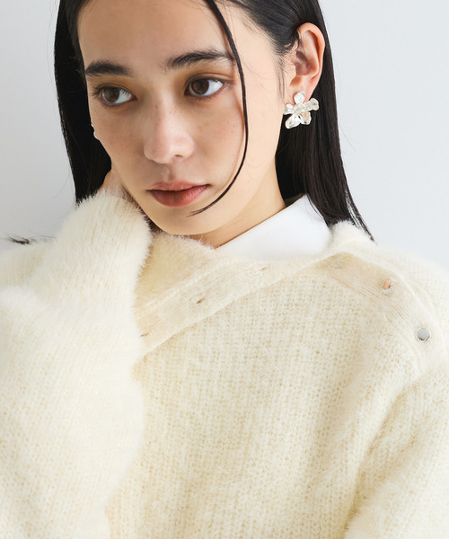 VIS（ビス）の「メタルフラワー×パールイヤリング（イヤリング・レディース・シルバー/ゴールド・FREE）」の4枚目の写真