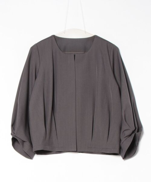 Q（キュー）の「ノーカラータックジャケット（ノーカラージャケット・レディース・ベージュ/チャコールグレー・MEDIUM）」の20枚目の写真