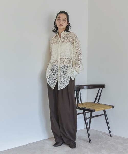 feepur（フェピュール）の「コードレースシアーシャツ（シャツ/ブラウス・レディース・アイボリー/ブラック・MEDIUM）」の22枚目の写真