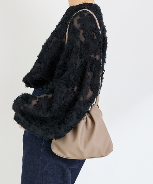 B.C STOCK(ベーセーストック)の「スムース巾着BAG(ショルダーバッグ・レディース・ブラック/ウッド/キャメル・FREE)」の13枚目の写真