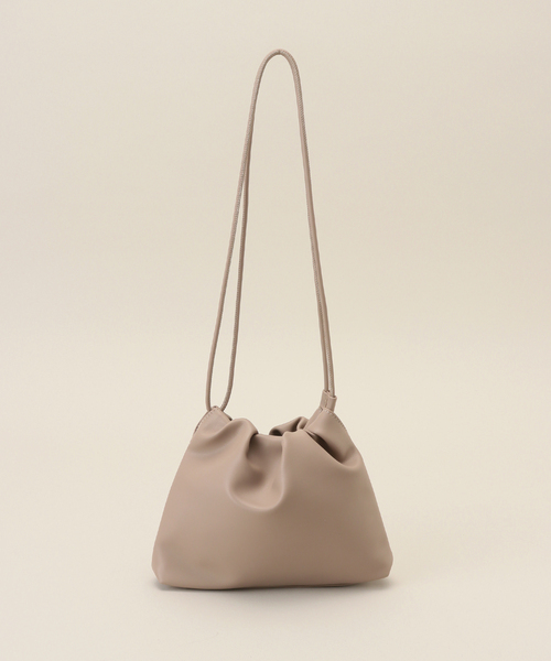 B.C STOCK(ベーセーストック)の「スムース巾着BAG(ショルダーバッグ・レディース・ブラック/ウッド/キャメル・FREE)」の20枚目の写真