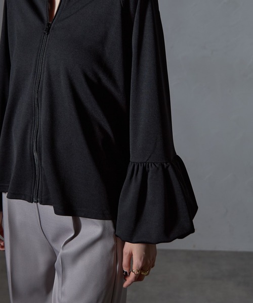 each(イーチ)の「袖バルーンジップアップブルゾン(パーカー・レディース・グレー/ブラック・FREE)」の3枚目の写真