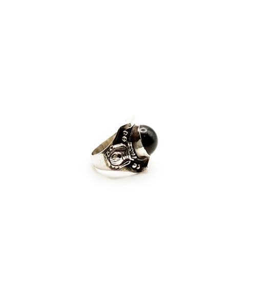 Indian Jewelry(インディアンジュエリー)の「THEATER シアター ネイティブデザインサークルストーンシルバーリング Made in USA(リング・レディース・シルバー・#16)」の3枚目の写真