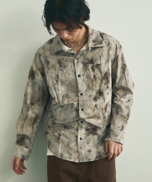 Shoowtime(ショウタイム)の「Abstract all-over regular collar long sleeve shirt / アブストラクトオールオーバーレギュラーカラー長袖シャツ(シャツ/ブラウス・メンズ・ベージュ系/カーキ系・MEDIUM/LARGE/X-LARGE)」の2枚目の写真