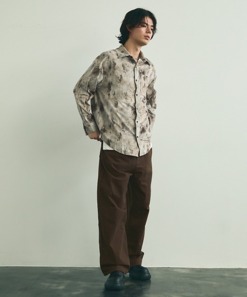 Shoowtime(ショウタイム)の「Abstract all-over regular collar long sleeve shirt / アブストラクトオールオーバーレギュラーカラー長袖シャツ(シャツ/ブラウス・メンズ・ベージュ系/カーキ系・MEDIUM/LARGE/X-LARGE)」の11枚目の写真