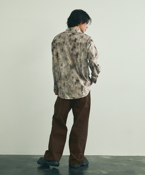 Shoowtime(ショウタイム)の「Abstract all-over regular collar long sleeve shirt / アブストラクトオールオーバーレギュラーカラー長袖シャツ(シャツ/ブラウス・メンズ・ベージュ系/カーキ系・MEDIUM/LARGE/X-LARGE)」の17枚目の写真
