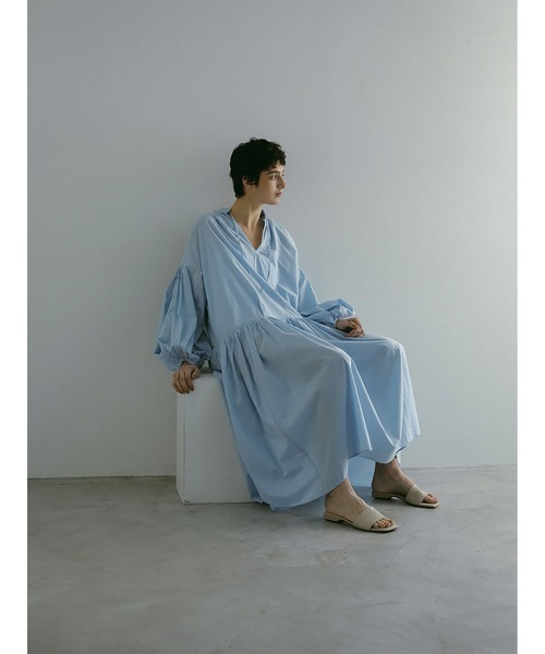 HER. スモッキングギャザーワンピース スモッキングギャザーワンピース | Onepiece | HER. Online Store