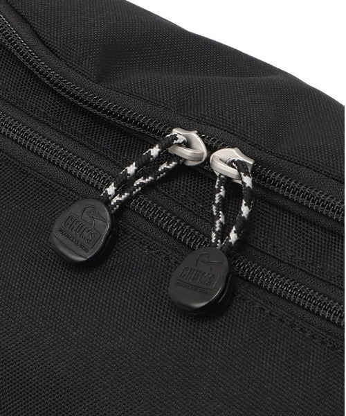 CHUMS（チャムス）の「【CHUMS/チャムス】 Recycle Small Waist Pouch（ボディバッグ/ウエストポーチ・レディース・ブラック/ネイビー/その他1/ピンク/グレイッシュベージュ/その他4/その他2/その他3・FREE）」の12枚目の写真