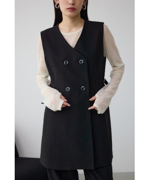 AZUL by moussy(アズールバイマウジー)の「Aラインミディ丈ジレ(ベスト・レディース・ライトベージュ/ブラック・FREE)」の2枚目の写真