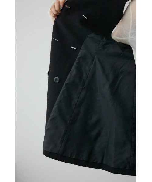 AZUL by moussy(アズールバイマウジー)の「Aラインミディ丈ジレ(ベスト・レディース・ライトベージュ/ブラック・FREE)」の12枚目の写真