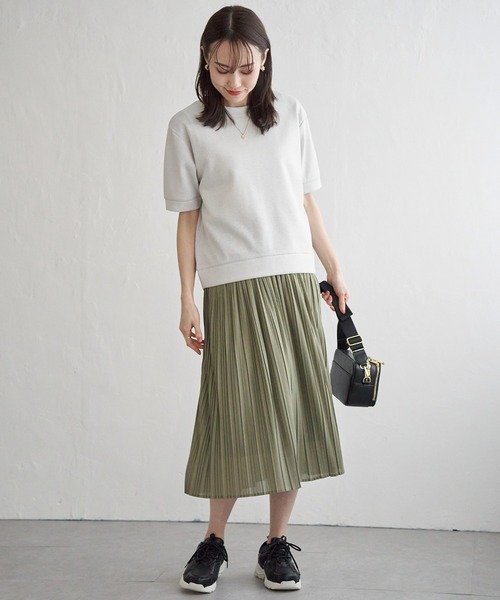 ikka(イッカ)の「ラメパフプルオーバープリーツスカートセット(ワンピース・レディース・オフホワイト/ブルー/ブラック・S/M/L)」の2枚目の写真