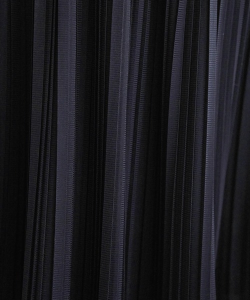 ikka(イッカ)の「ラメパフプルオーバープリーツスカートセット(ワンピース・レディース・オフホワイト/ブルー/ブラック・S/M/L)」の7枚目の写真