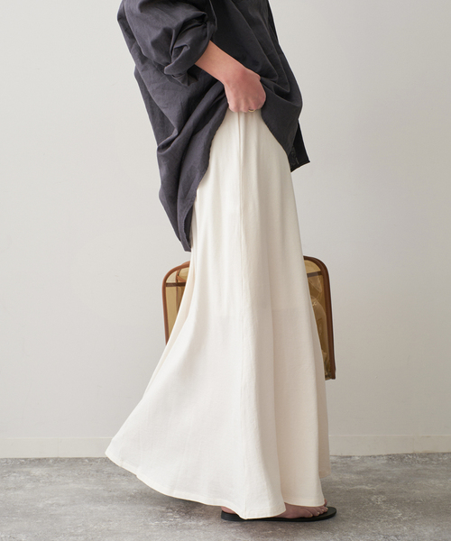 Spick & Span（スピックアンドスパン）の「Urake Flare SK / 裏毛フレアスカート（スカート・レディース・アイボリー/ブラック・36/38）」の16枚目の写真