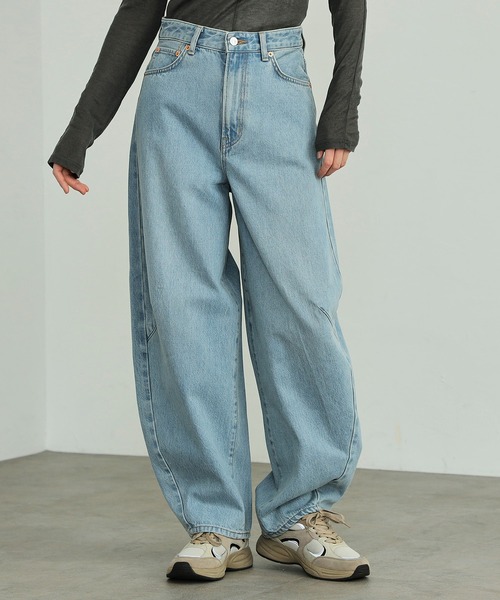 EDWIN(エドウィン)の「essentials ヴィンテージカーブワイドデニムパンツ(デニムパンツ・レディース・インディゴブルー/ライトインディゴブルー/ブラック系その他・X-SMALL/SMALL/MEDIUM/LARGE)」の3枚目の写真