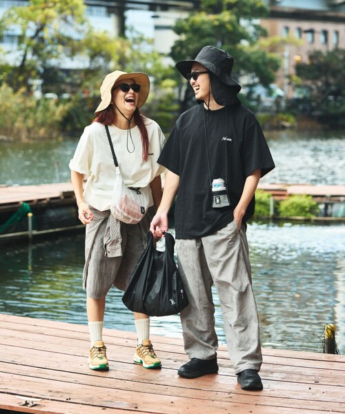 NANGA（ナンガ）の「NANGA × FREAK'S STORE/ナンガ × フリークスストア 別注 刺繍 ECO HYBRID LOGO TEE エコハイブリッド ルーズフィット ロゴ 刺繍Tシャツ（Tシャツ/カットソー・メンズ・ブラック/グレー/ホワイト・MEDIUM/LARGE）」の4枚目の写真