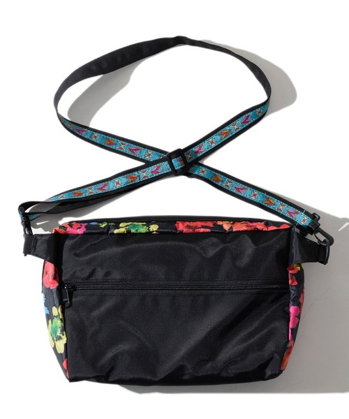 ALDIES(アールディーズ)の「Passing Shoulder / パッシングショルダー(ショルダーバッグ・メンズ・ブルー/ブラック/ネイビー・FREE)」の4枚目の写真