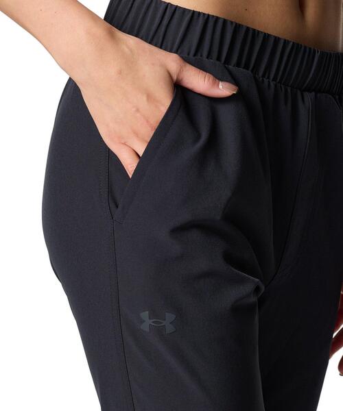 UNDER ARMOUR（アンダーアーマー）の「UAストレッチウーブン クロップ パンツ（トレーニング/レディース）（その他パンツ・レディース・ブラック・S/L/XL/M）」の4枚目の写真