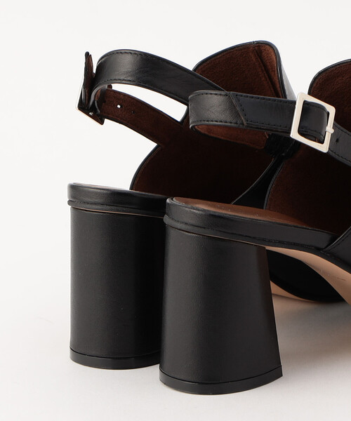 COMME CA（コムサ）の「バックストラップ サンダル（サンダル・レディース・オフホワイト/ブラック・M/L）」の7枚目の写真