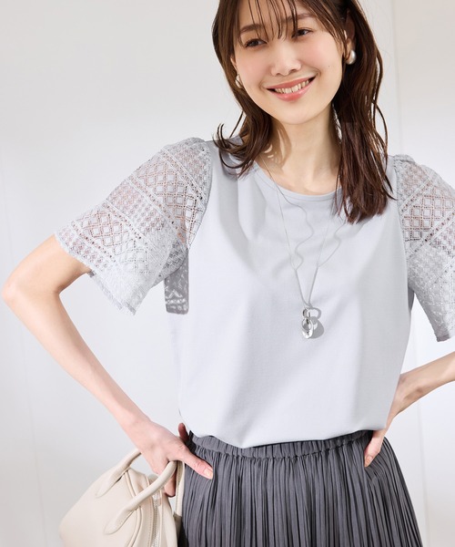 ROPE' PICNIC（ロペピクニック）の「【UVカット・接触冷感】Cutee レースドッキングフレアスリーブトップス/リンクコーデ（Tシャツ/カットソー・レディース・ブラック/ホワイト/サックスブルー/ピンク・38）」の21枚目の写真