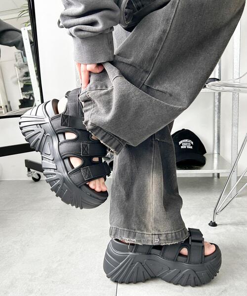 WEGO（ウィゴー）の「WEGO/厚底ベルトスポーツサンダル（サンダル・レディース・オフホワイト/ブラック・LARGE/MEDIUM）」の17枚目の写真