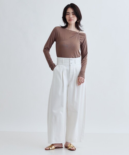 GALLEST(ギャレスト)の「イレギュラーカットソー(Tシャツ/カットソー・レディース・ホワイト/ブラウン系/ブラック・38)」の8枚目の写真