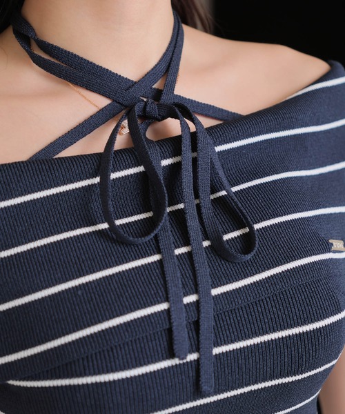LIPSERVICE(リップサービス)の「ワイドオフショルストラップニット(ニット/セーター・レディース・ブラック/その他1/その他2・FREE)」の6枚目の写真