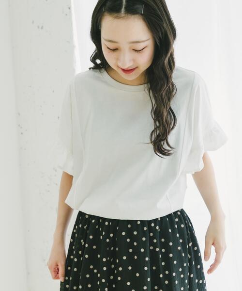 ITEMS URBANRESEARCH（アイテムズ アーバンリサーチ）の「ソデフリルカットソー（Tシャツ/カットソー・レディース・ブルー/チャコールグレー/ホワイト・FREE）」の6枚目の写真