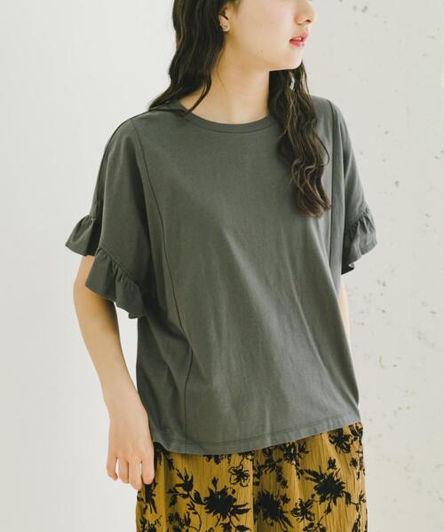 ITEMS URBANRESEARCH（アイテムズ アーバンリサーチ）の「ソデフリルカットソー（Tシャツ/カットソー・レディース・ブルー/チャコールグレー/ホワイト・FREE）」の15枚目の写真