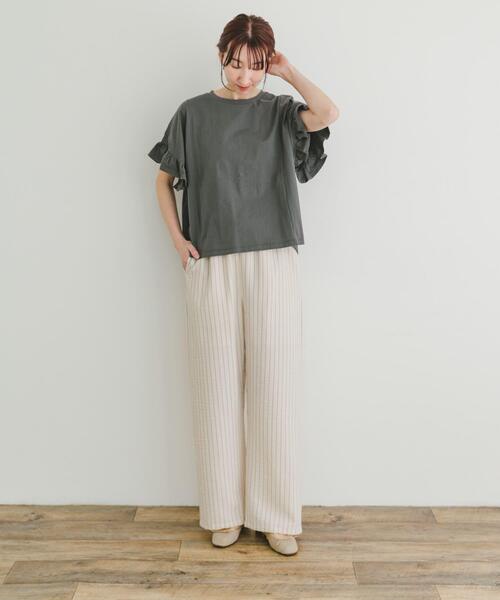 ITEMS URBANRESEARCH（アイテムズ アーバンリサーチ）の「ソデフリルカットソー（Tシャツ/カットソー・レディース・ブルー/チャコールグレー/ホワイト・FREE）」の21枚目の写真