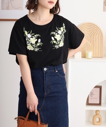花柄刺繍Tシャツ