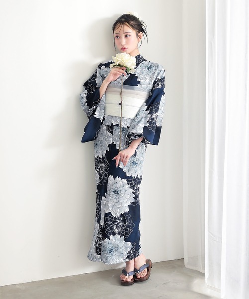 kimonomachi（キモノマチ）の「レディース　浴衣 セット 吸水速乾 ポリエステル浴衣 浴衣2点セット（浴衣＋半幅帯） 「アジサイ・ダリア 4柄」S/Fサイズ　KIMONOMACHI オリジナル（浴衣・レディース・ダークネイビー/ネイビー/セージグリーン/グレイッシュブルー・S/FREE）」の18枚目の写真