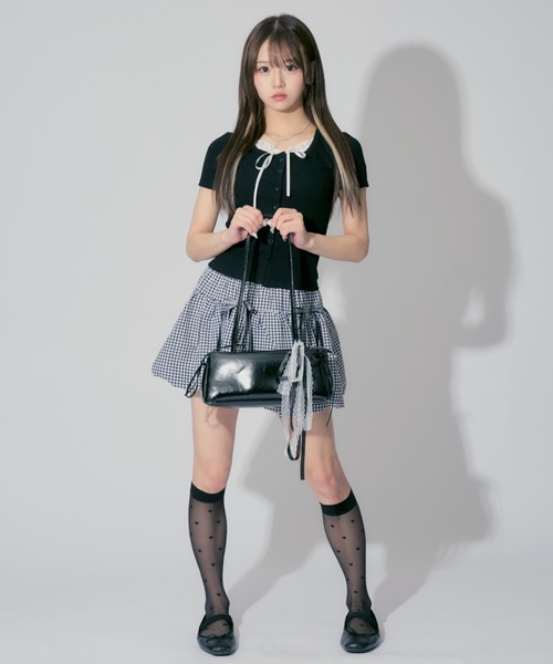 ALLuRing ChaRm(アリュリングチャーム)の「Ribbon Lace Square Bag / リボンレーススクエアバッグ(ショルダーバッグ・レディース・ホワイト/ブラック/ピンク・FREE)」の12枚目の写真