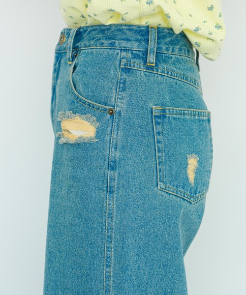 eLur(エラー)の「ダメージフレアデニムパンツ|セットアップ着用可能(デニムパンツ・レディース・インディゴブルー/ライトブルー・SMALL/MEDIUM)」の15枚目の写真