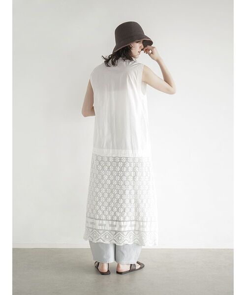 FIKA.(フィーカ)の「Lace switched sleeveless onepiece(ワンピース・レディース・アイボリー/ブラック・MEDIUM)」の6枚目の写真